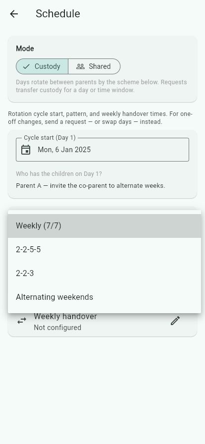 Schedule settings screen: choose from weekly, 2-2-5-5, 2-2-3, or alternating-weekends custody patterns
